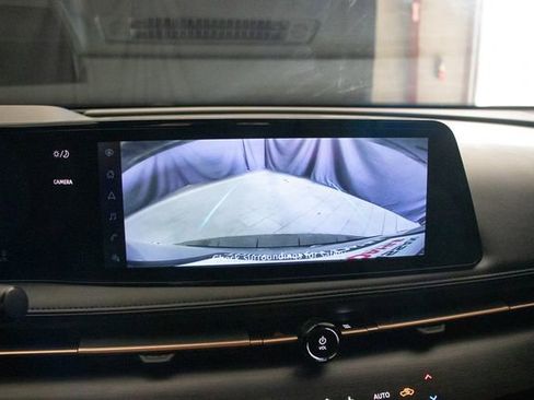 Used 2023 Nissan Ariya AWD image 33