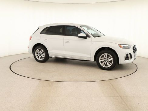 Certified 2022 Audi Q5 2.0T Premium AWD/4WD image 9