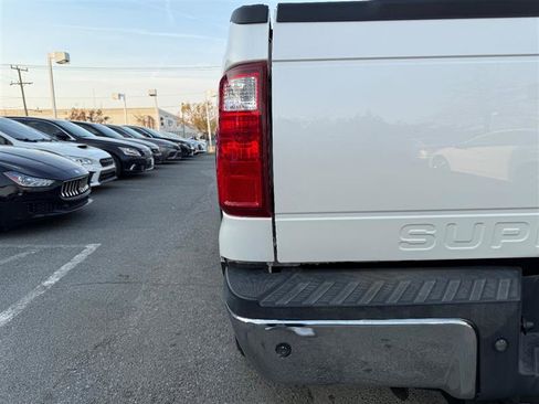 Used 2016 Ford F250 Lariat w/ Chrome Package image 21