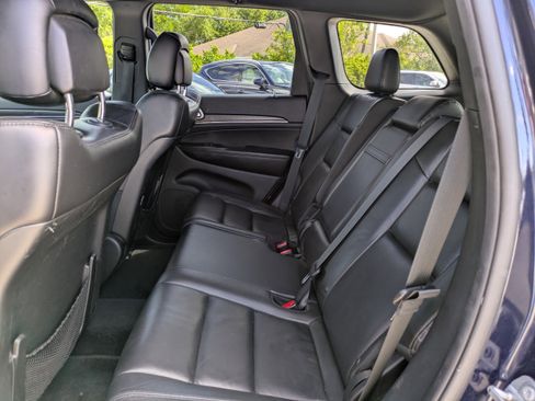 Used 2018 Jeep Grand Cherokee Limited image 17