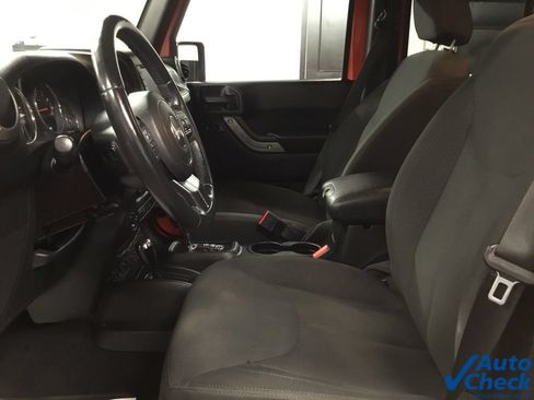 Used 2015 Jeep Wrangler Unlimited Sport w/ Quick Order Package 24S AWD/4WD image 26