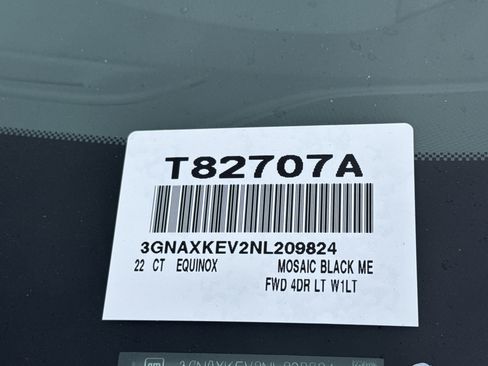 Used 2022 Chevrolet Equinox LT image 36