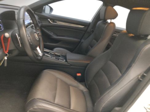 Used 2019 Honda Accord Sport image 17