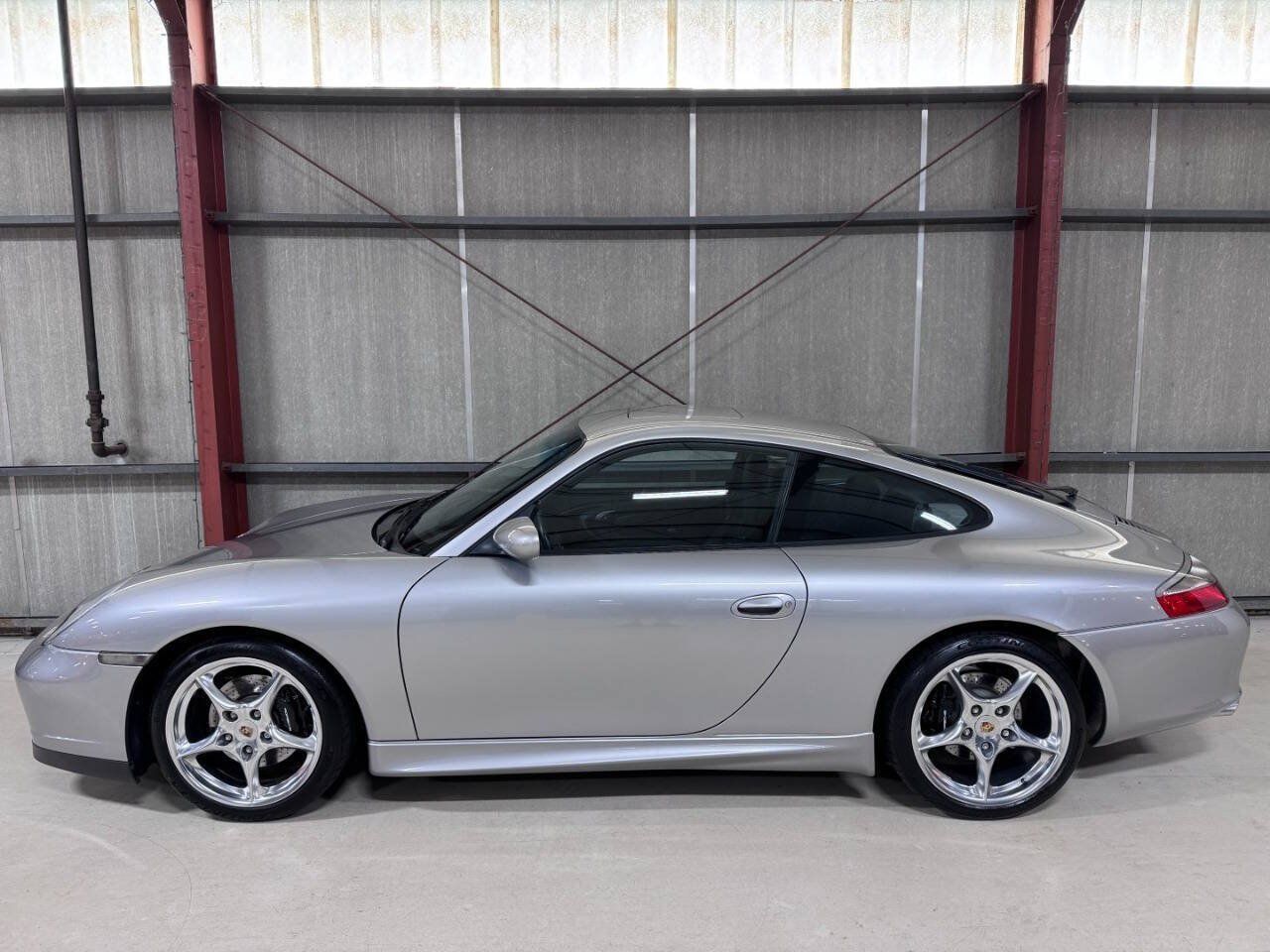Used 2004 Porsche 911 40th Anniversary RWD image 6