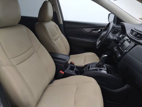 Used 2020 Nissan Rogue S w/ Special Edition Package FWD image 21