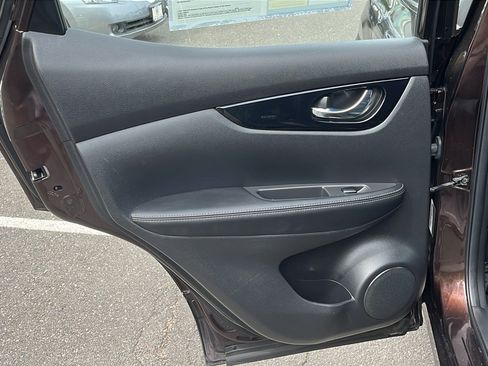 Used 2017 Nissan Rogue Sport SL w/ SL Premium Package AWD/4WD image 22