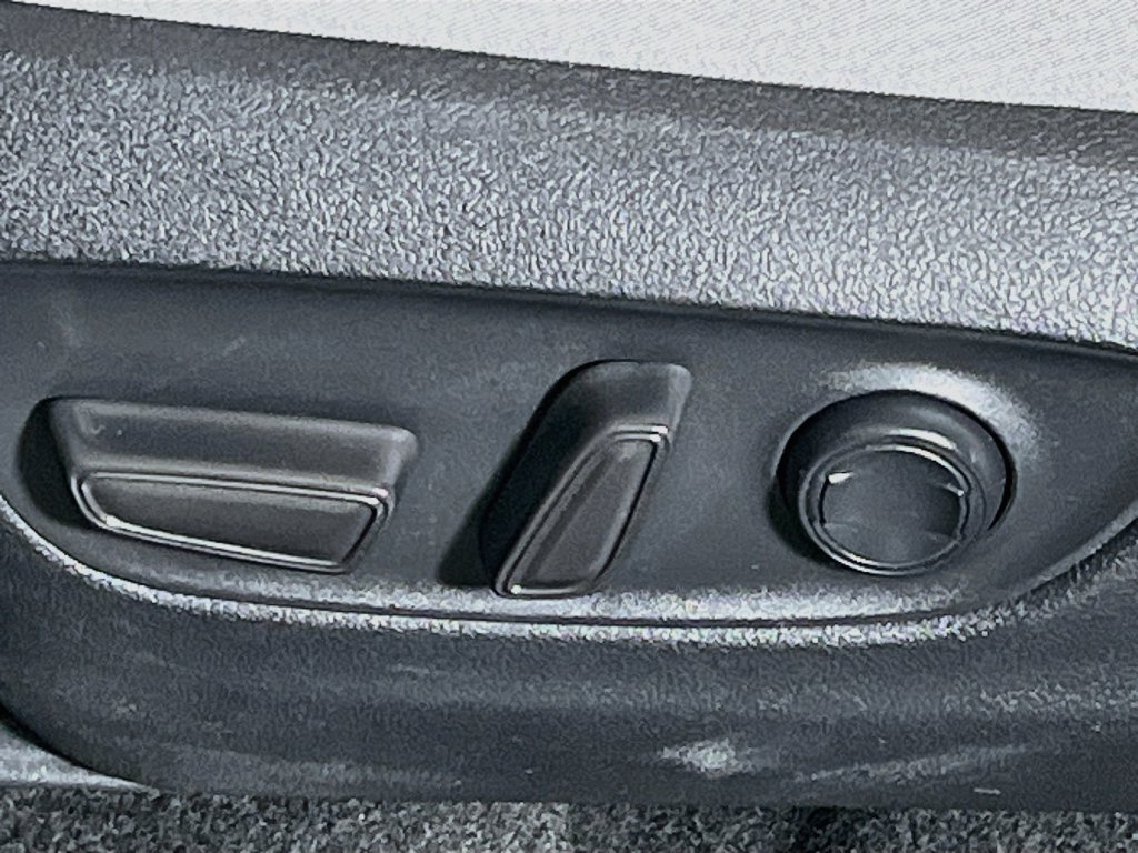 Used 2024 Toyota RAV4 XLE w/ Convenience Package FWD image 13