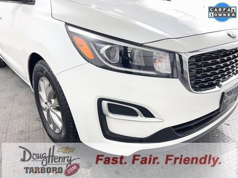 Used 2020 Kia Sedona LX image 9