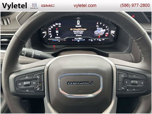 Used 2023 GMC Yukon Denali image 24