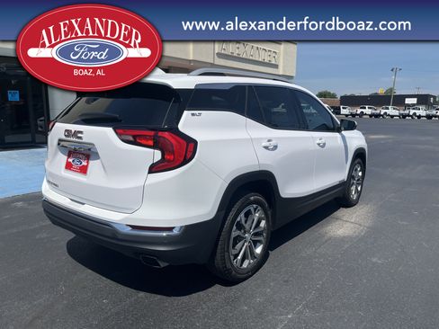 Used 2018 GMC Terrain SLT w/ Preferred Package FWD image 4