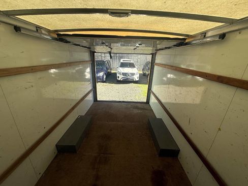 Used 2015 GMC Savana 3500 image 10