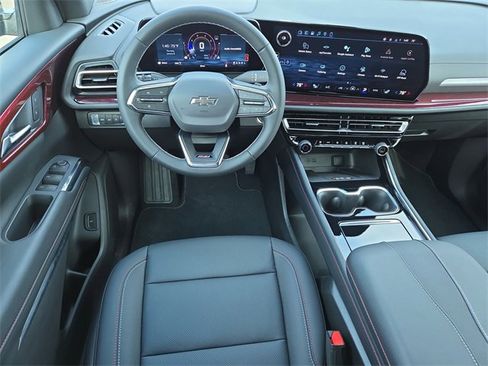 New 2026 Chevrolet Traverse Z71 w/ Driver Confidence Package image 13