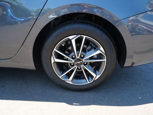 Used 2023 Kia Forte LXS FWD image 36