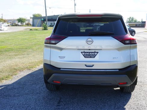 Used 2022 Nissan Rogue SV w/ SV Premium Package image 20