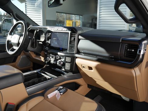 Used 2024 Ford F250 Lariat w/ Lariat Ultimate Package image 30