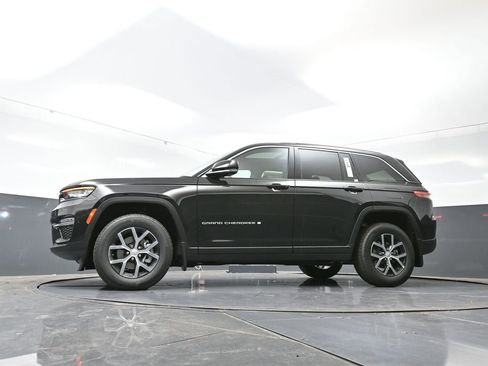 New 2025 Jeep Grand Cherokee Limited w/ Trailer Tow Package image 52