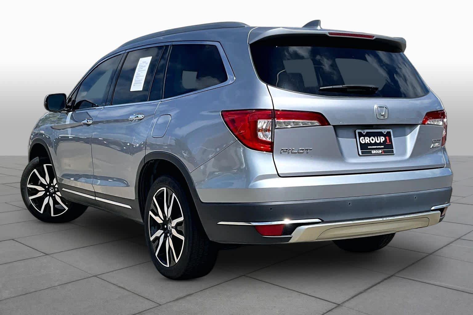 Used 2019 Honda Pilot Touring image 11