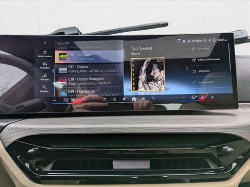 Used 2025 BMW i4 xDrive40i w/ Premium Package image 12