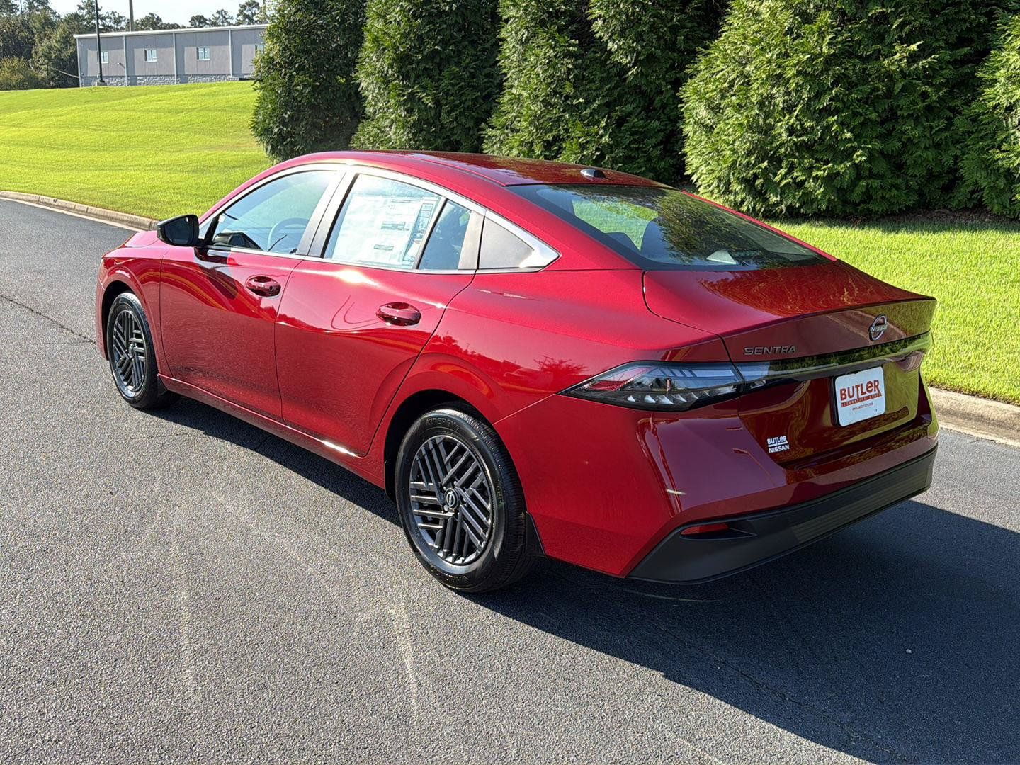 New 2027 Nissan Sentra SV w/ SV Convenience Package FWD image 4