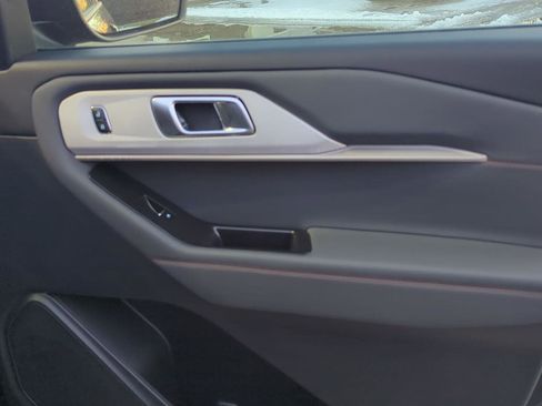 New 2026 Ford Explorer Active w/ Active Comfort Package image 30