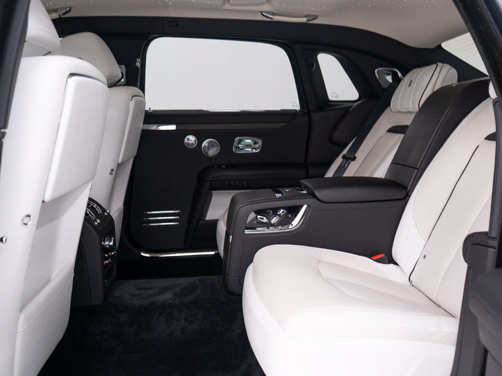 Certified 2023 Rolls-Royce Ghost Extended Wheelbase w/ Ghost Package AWD/4WD image 25