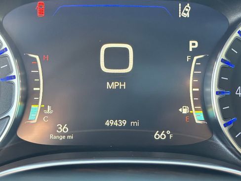 Used 2021 Chrysler Pacifica Limited w/ Premium & Safety Sphere Group AWD/4WD image 16