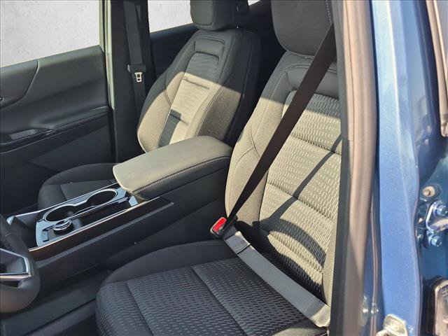 New 2027 Chevrolet Equinox LT FWD image 4