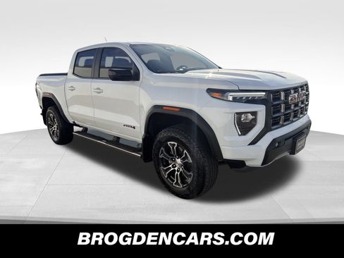 Used 2023 GMC Canyon AT4 image 1