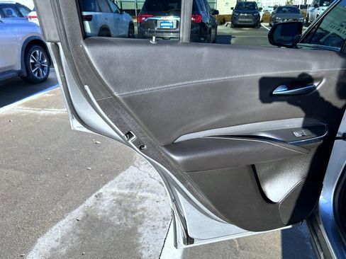 Used 2024 Cadillac XT4 Premium Luxury image 20