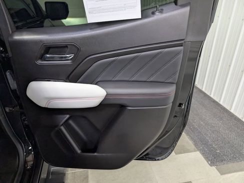 Used 2024 GMC Canyon AT4X AWD/4WD image 27