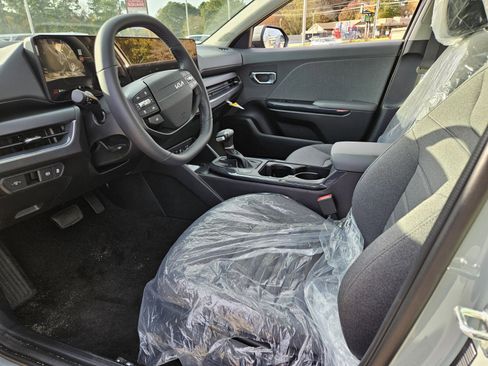 New 2025 Kia K4 EX image 7