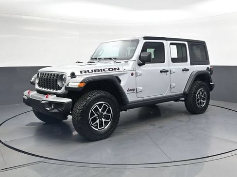 Used 2024 Jeep Wrangler Unlimited Rubicon AWD/4WD image 10