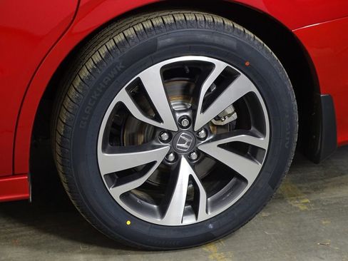 Used 2024 Honda Odyssey Touring image 44