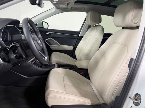 Used 2022 Audi Q3 2.0T Premium Plus w/ Premium Plus Package AWD/4WD image 18