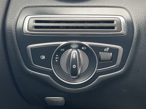 Used 2018 Mercedes-Benz C 300 Sedan image 15