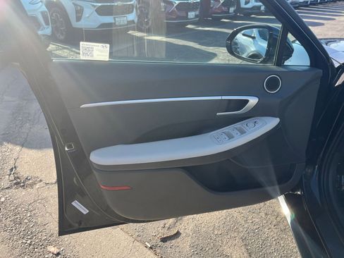 Used 2025 Hyundai Sonata SEL FWD image 18