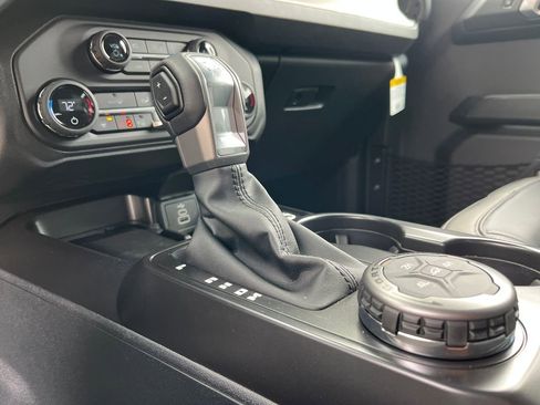 New 2026 Ford Bronco Outer Banks AWD/4WD image 13