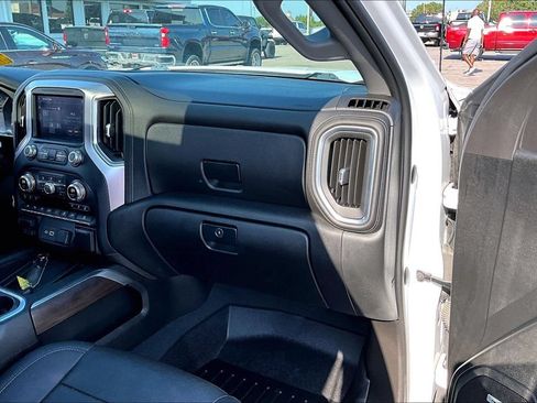 Used 2021 GMC Sierra 1500 SLT w/ SLT Convenience Package AWD/4WD image 26