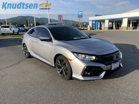 Used 2018 Honda Civic Sport image 1