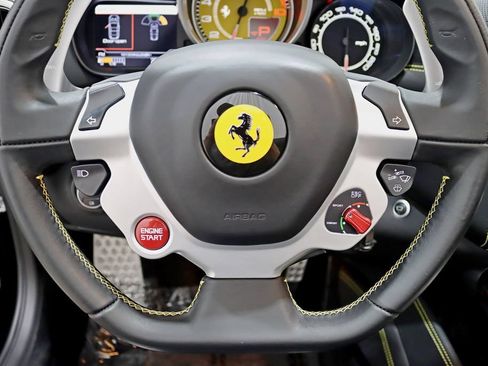Used 2016 Ferrari California T RWD image 16