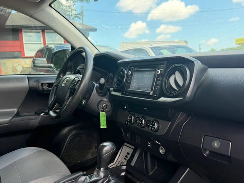 Used 2018 Toyota Tacoma SR w/ SR Convenience Package RWD image 23
