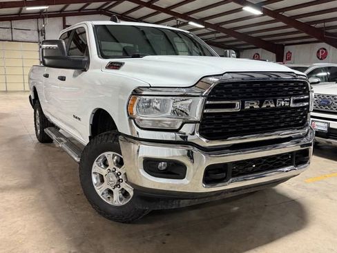 Used 2024 RAM 2500 Big Horn AWD/4WD image 1