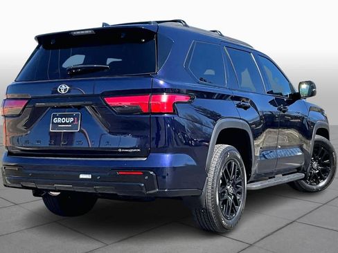 Used 2025 Toyota Sequoia Limited w/ Tow Technology Package image 12