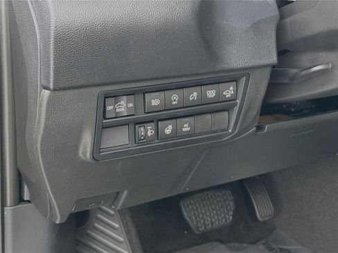 Used 2022 Toyota Tundra SR5 w/ SR5 Premium Package image 14