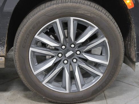 Used 2024 Cadillac Escalade Sport w/ Touring Package AWD/4WD image 12