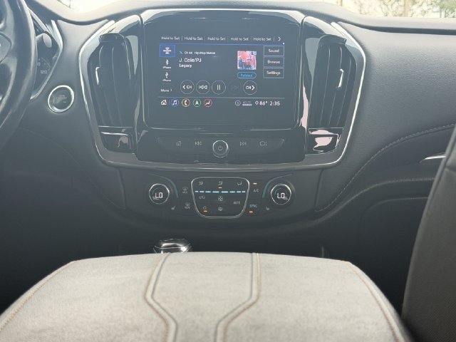 Used 2020 Chevrolet Traverse RS FWD image 16