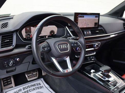 Used 2024 Audi SQ5 Prestige AWD/4WD image 18