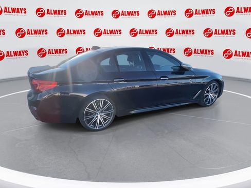 Used 2018 BMW M550i xDrive image 8