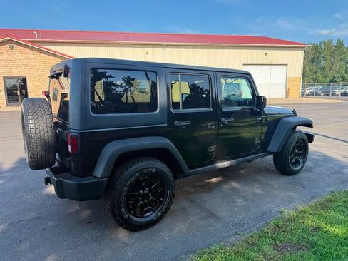 Used 2015 Jeep Wrangler Unlimited Sport AWD/4WD image 3