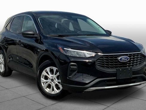 Used 2023 Ford Escape Active image 3